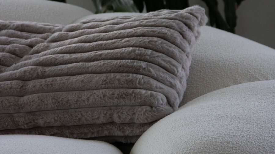canape 4 places design tissu doux beige bouclette