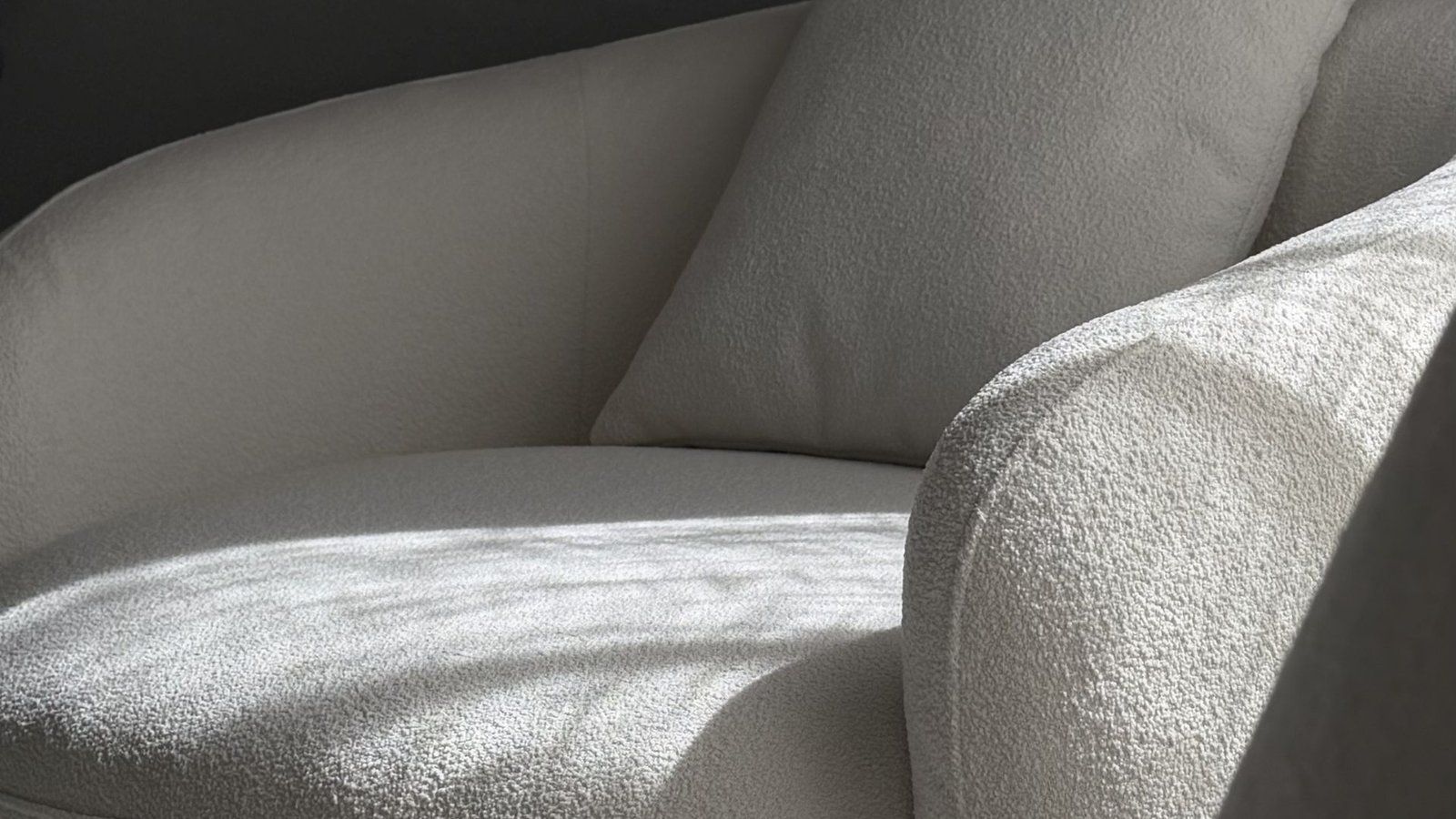 canape et fauteuil haut de gamme tissue beige bouclette