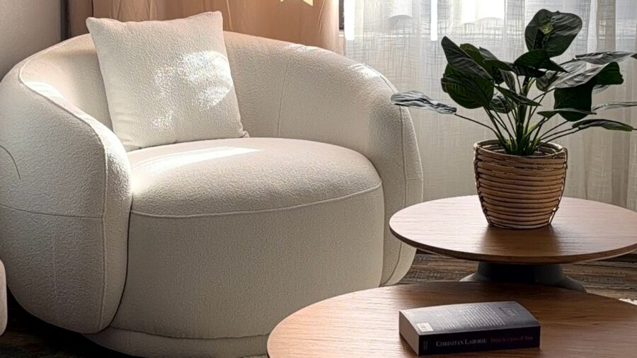 canape salon raffine beige clair moderne
